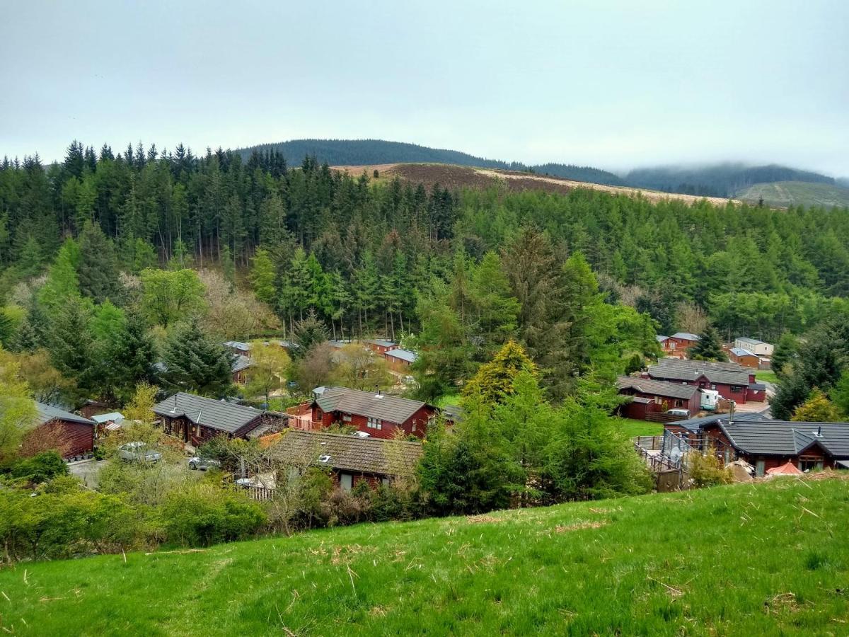 Lazy Days Lodge Glendevon Luaran gambar