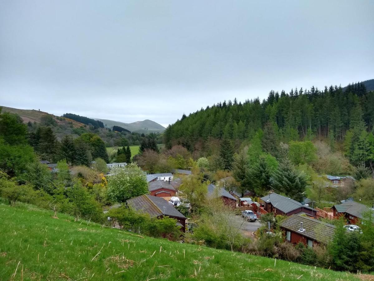 Lazy Days Lodge Glendevon Luaran gambar